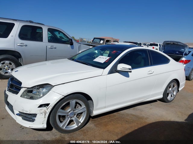 Mercedes-Benz C 250 2014 WDDGJ4HB6EG261730 Image 14