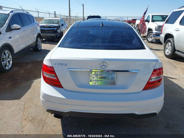 Mercedes-Benz C 250 2014 WDDGJ4HB6EG261730 Image 16