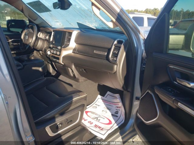 1C6RREJG3KN813299 RAM 1500 Laramie  4x2 5'7 Box