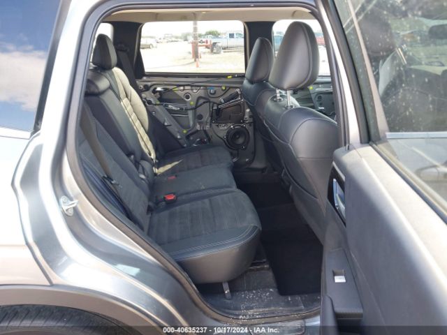 JA4J3UA89PZ059555 Mitsubishi Outlander Se 2.5 2wd