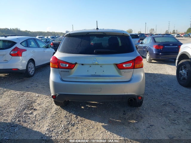 4A4AR4AUXFE014236 Mitsubishi Outlander Sport Se