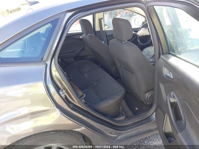 1FADP3F29FL200606 Ford FOCUS SE