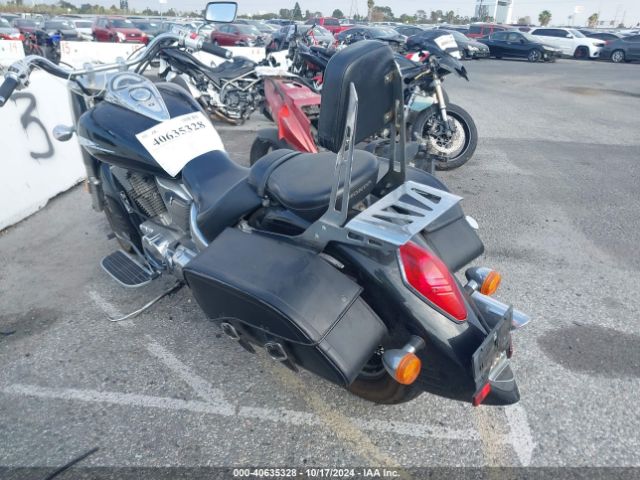 2004 HONDA VT1300 1HFSC521X4A100843 Photo 2