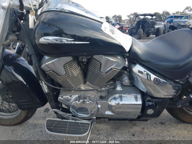 2004 HONDA VT1300 1HFSC521X4A100843 Photo 8