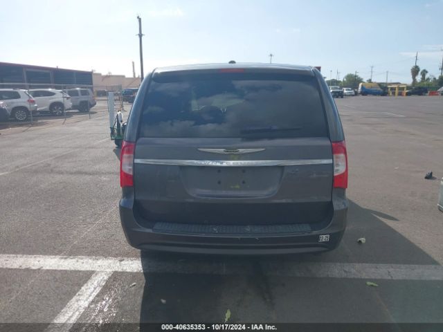 2C4RC1HG4FR572810 Chrysler Town & Country S