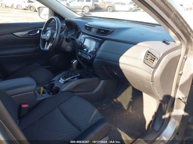 KNMAT2MV0JP531379 Nissan ROGUE SV