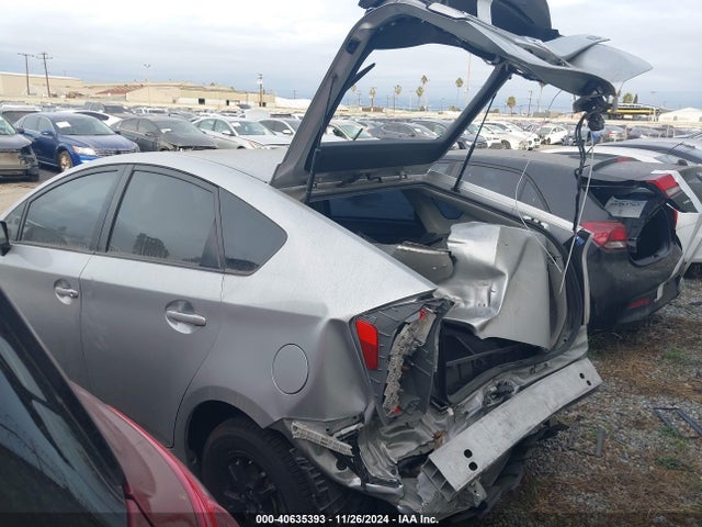 JTDKN3DU4F1990050 Toyota Prius Three