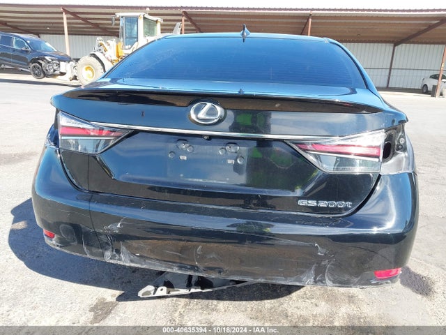 JTHBA1BL8GA000821 Lexus GS 200T