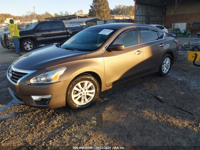 Nissan Altima 2.5 S 2014 1N4AL3AP5EC153915 Image 2