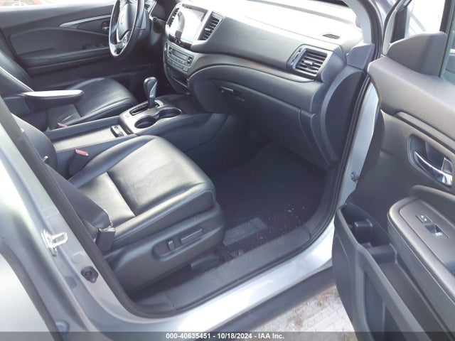 Honda Ridgeline Rtl-t 2017 5FPYK3F60HB011014 Image 5