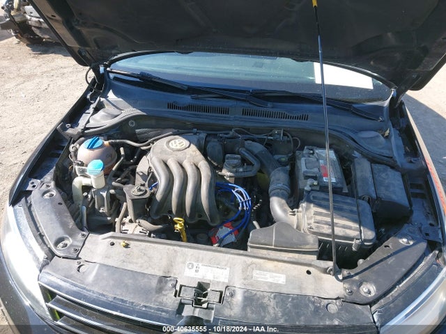 3VW2K7AJ9FM322125 Volkswagen Jetta 2.0l S