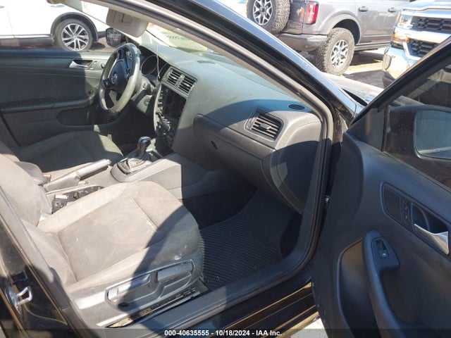 3VW2K7AJ9FM322125 Volkswagen Jetta 2.0l S