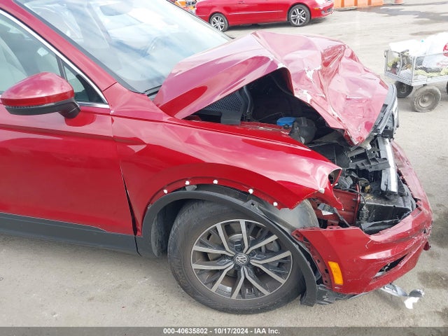 3VV3B7AX6KM074911 Volkswagen Tiguan