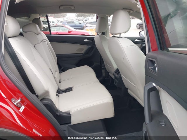 3VV3B7AX6KM074911 Volkswagen Tiguan