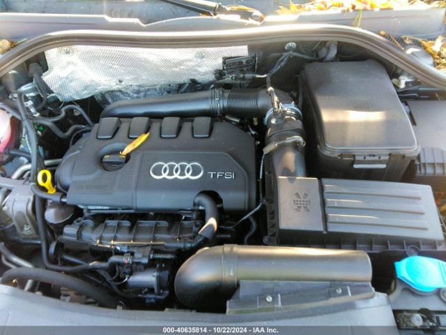 WA1BCCFS8HR008763 Audi Q3 2.0t Premium