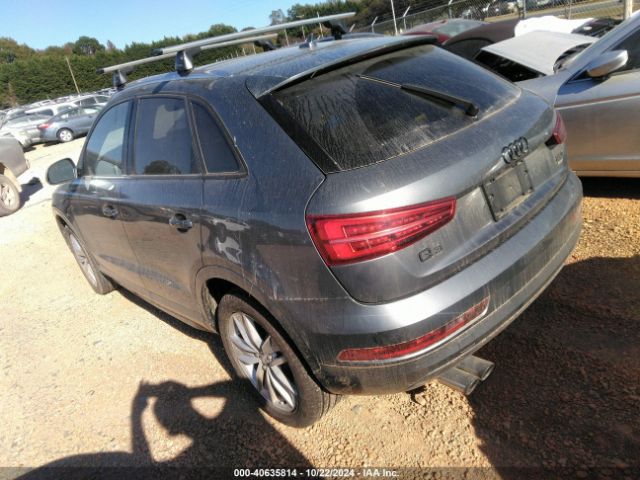 WA1BCCFS8HR008763 Audi Q3 2.0t Premium