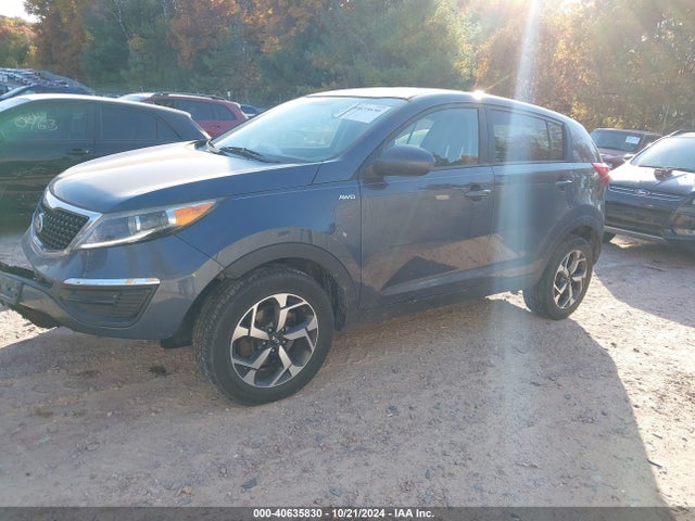 KIA Sportage Lx 2016 KNDPBCAC3G7849074 Image 2