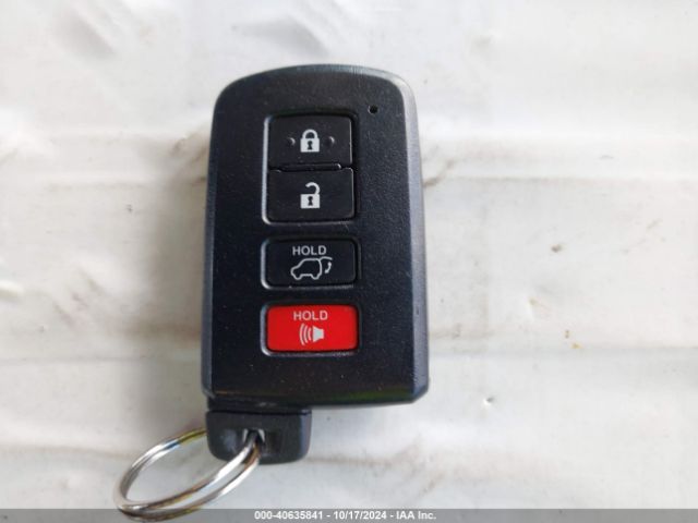 5TDJKRFHXFS179590 Toyota Highlander Xle V6