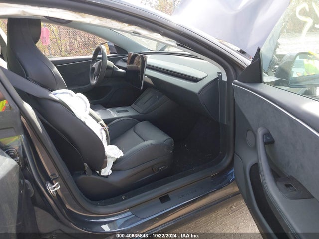2024 TESLA MODEL 3 5YJ3E1ET2RF801101 Photo 4