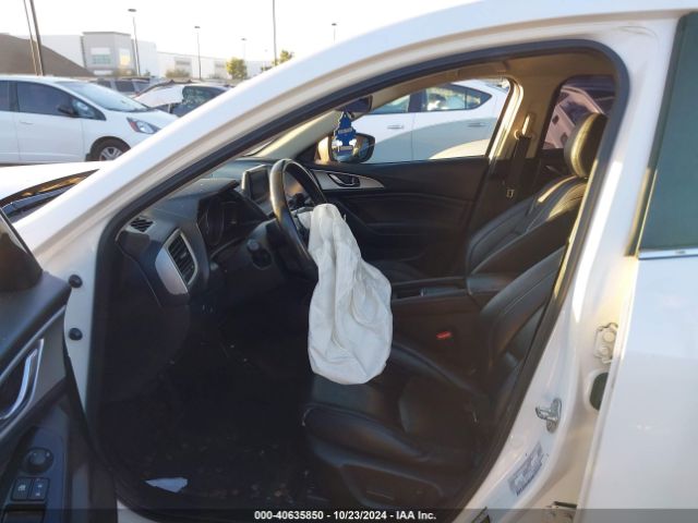 3MZBN1V31JM203137 Mazda Mazda3 Touring