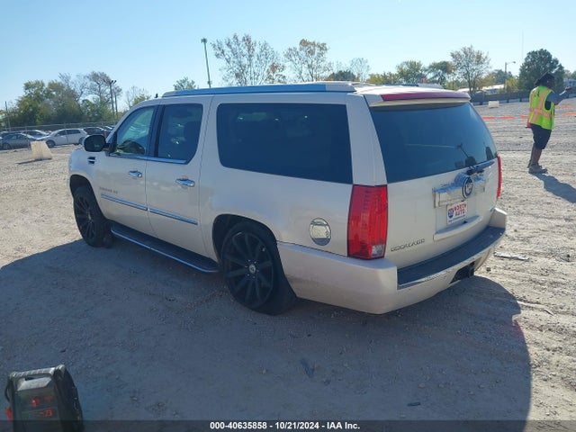 2007 CADILLAC ESCALADE ESV 1GYFK66877R206033 Photo 2
