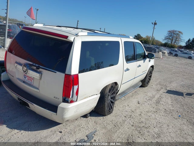 2007 CADILLAC ESCALADE ESV 1GYFK66877R206033 Photo 3