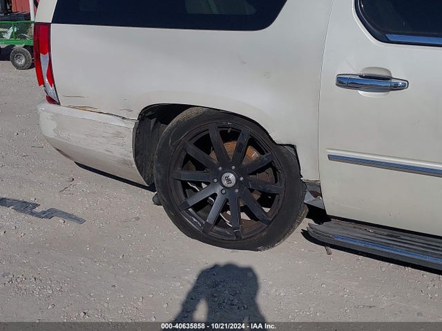 2007 CADILLAC ESCALADE ESV 1GYFK66877R206033 Photo 5