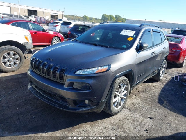 1C4PJLCB1JD588060 Jeep Cherokee Latitude Tech Connect Fwd