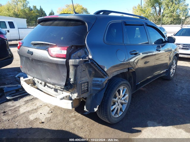 1C4PJLCB1JD588060 Jeep Cherokee Latitude Tech Connect Fwd