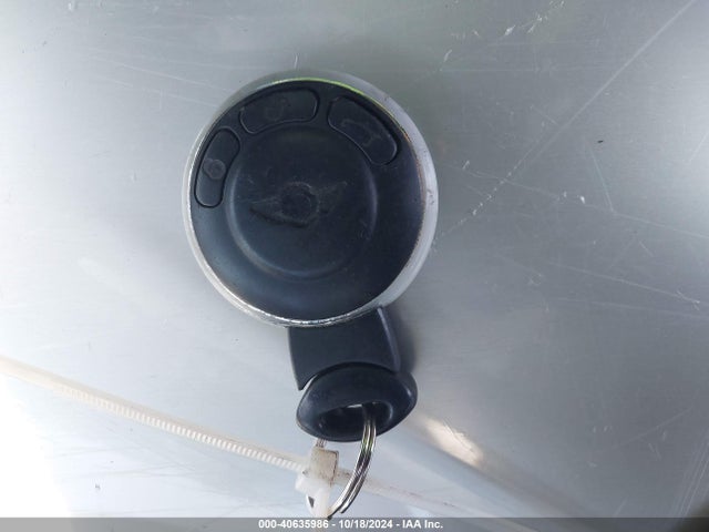 2007 MINI COOPER S WMWMF73597TL88660 Photo 10