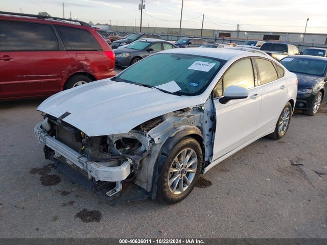Ford FUSION SE 2017 3FA6P0H79HR406853 Image 2