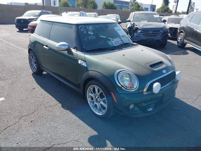 2011 MINI COOPER S WMWSV3C56BTY20259 Photo 0