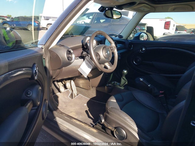 2011 MINI COOPER S WMWSV3C56BTY20259 Photo 4