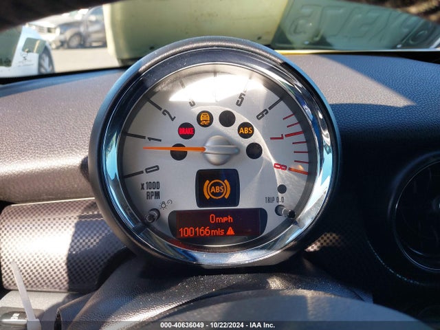 2011 MINI COOPER S WMWSV3C56BTY20259 Photo 6