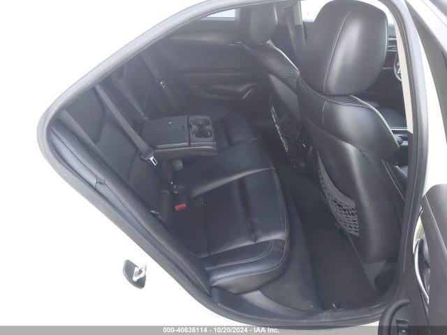 1G6AA5RX9H0165557 Cadillac Ats Standard