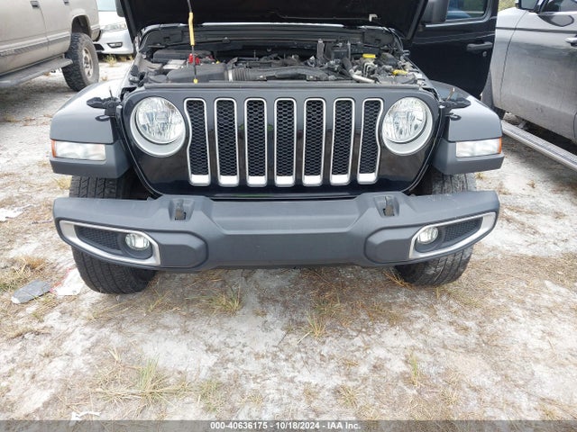 1C4HJXEN5JW232458 Jeep Wrangler Unlimited Sahara 4x4