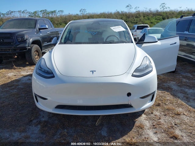 2022 TESLA MODEL Y 7SAYGDEE5NF353422 Photo 9