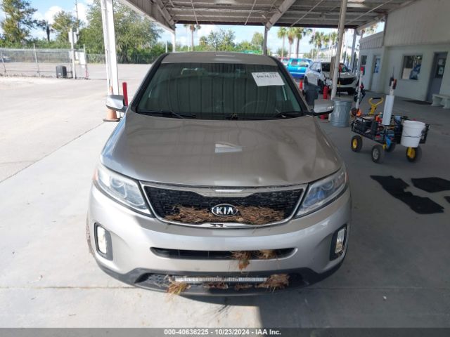 5XYKT3A6XEG508126 KIA SORENTO LX