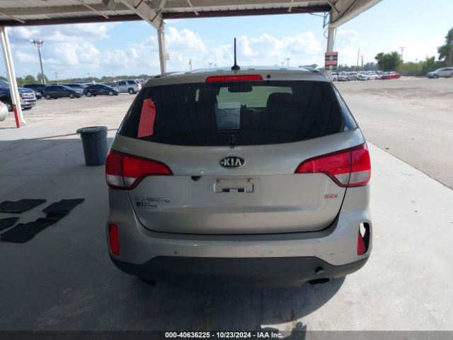 5XYKT3A6XEG508126 KIA SORENTO LX