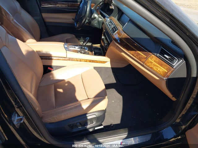BMW 750li Xdrive 2015 WBAYF8C54FD654540 Image 5
