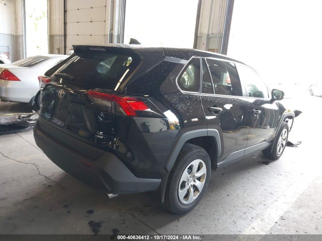 2T3G1RFV4NC283266 Toyota RAV4 LE