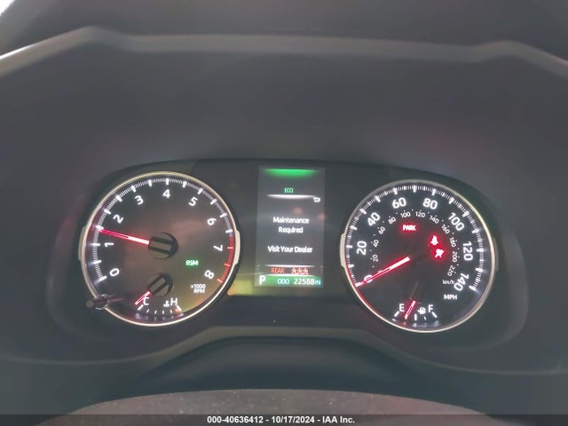 2T3G1RFV4NC283266 Toyota RAV4 LE