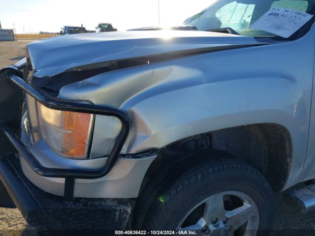 1GT120CG5EF118640 GMC Sierra 2500hd Sle