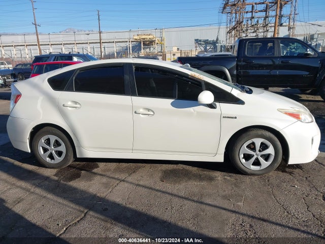 Toyota Prius Two 2015 JTDKN3DU7F0472357 Image 13