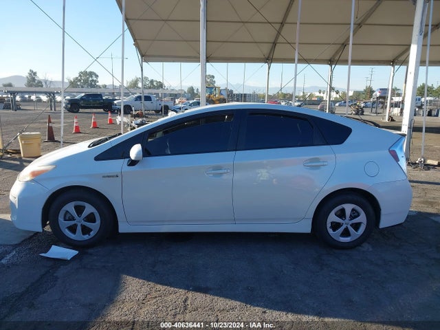 Toyota Prius Two 2015 JTDKN3DU7F0472357 Image 14