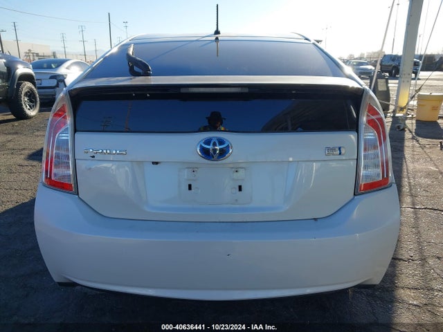 Toyota Prius Two 2015 JTDKN3DU7F0472357 Image 16