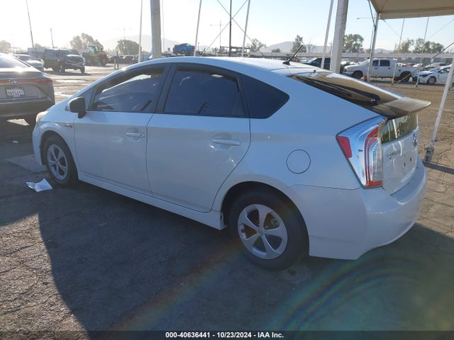 Toyota Prius Two 2015 JTDKN3DU7F0472357 Image 3