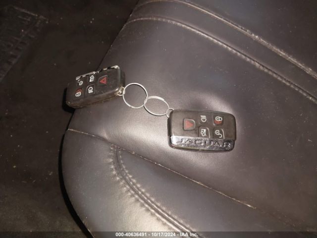 2015 JAGUAR F-TYPE SAJWA6BC9F8K13252 Photo 10