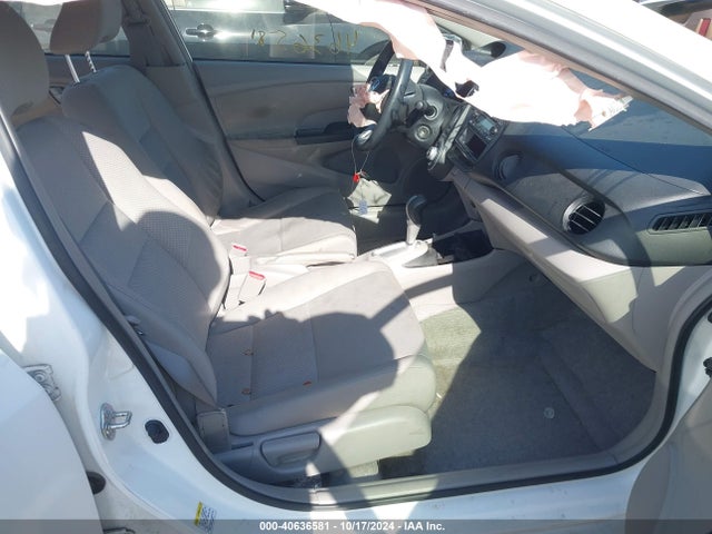 Honda Insight 2014 JHMZE2H33ES002970 Image 5