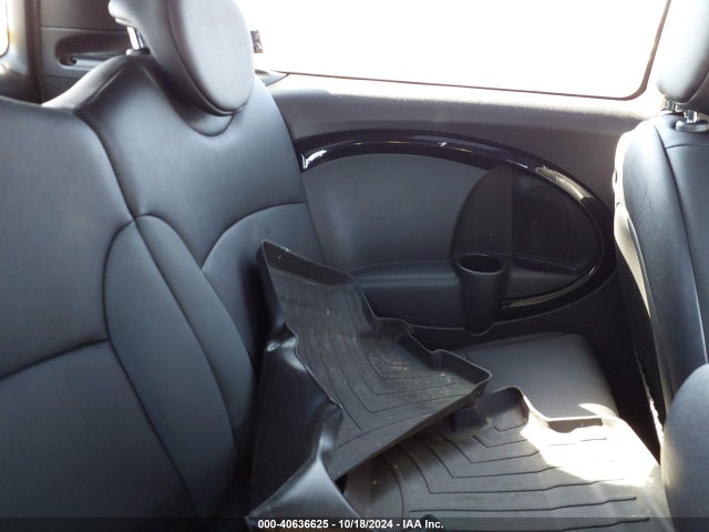 2009 MINI COOPER S CLUBMAN WMWMM33589TP93278 Photo 7